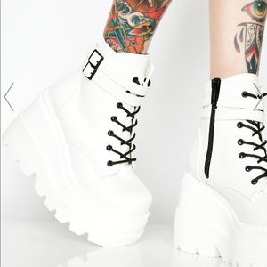DOLLS KILL WHITE PLATFORM BOOTS